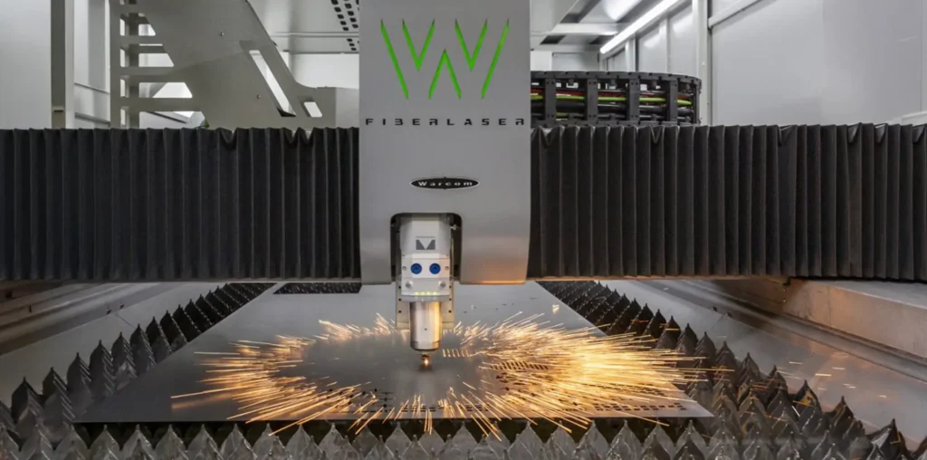 Manutenção Especializada em Máquinas de Corte, Dobra e Laser